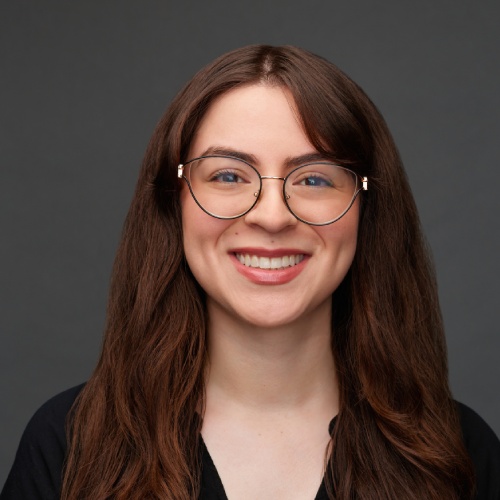 Tania Campos headshot