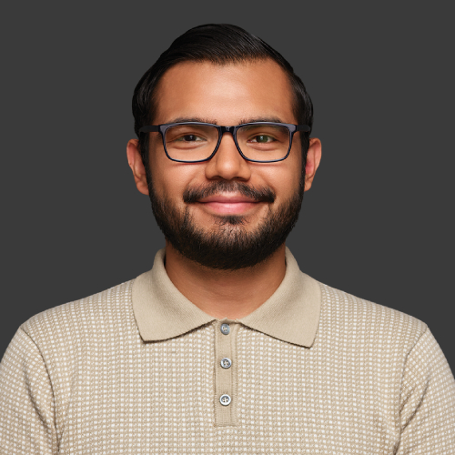 Juan Gomez Headshot